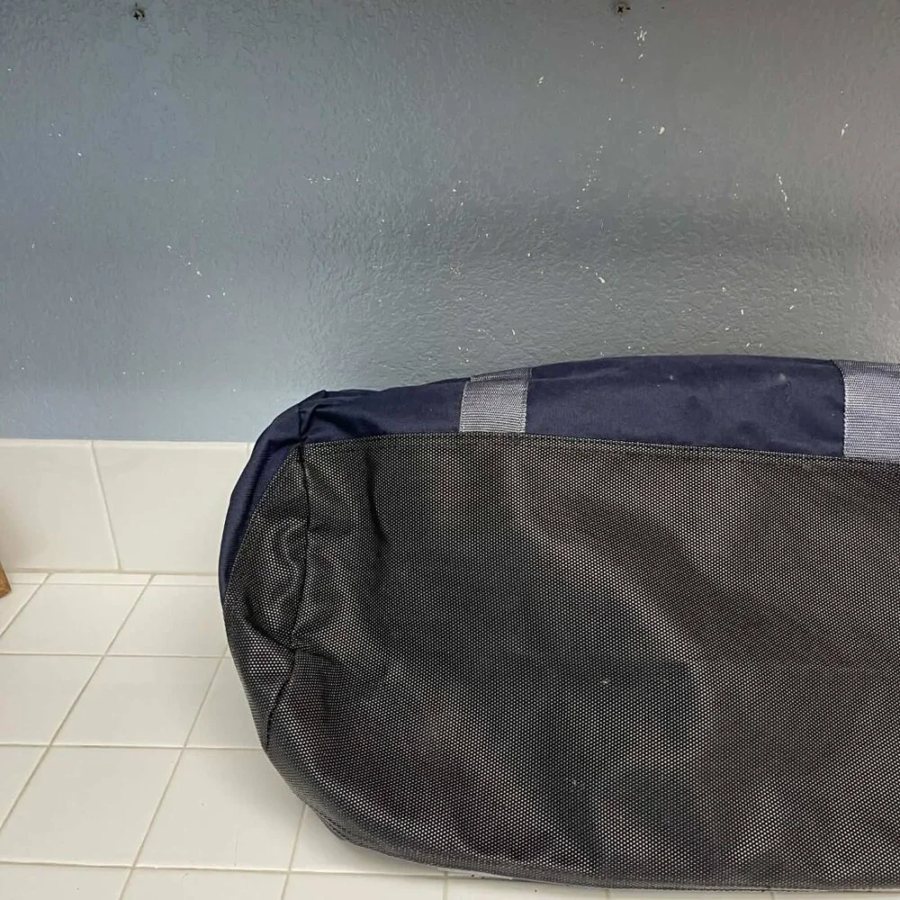 Lufthansa group duffle bag